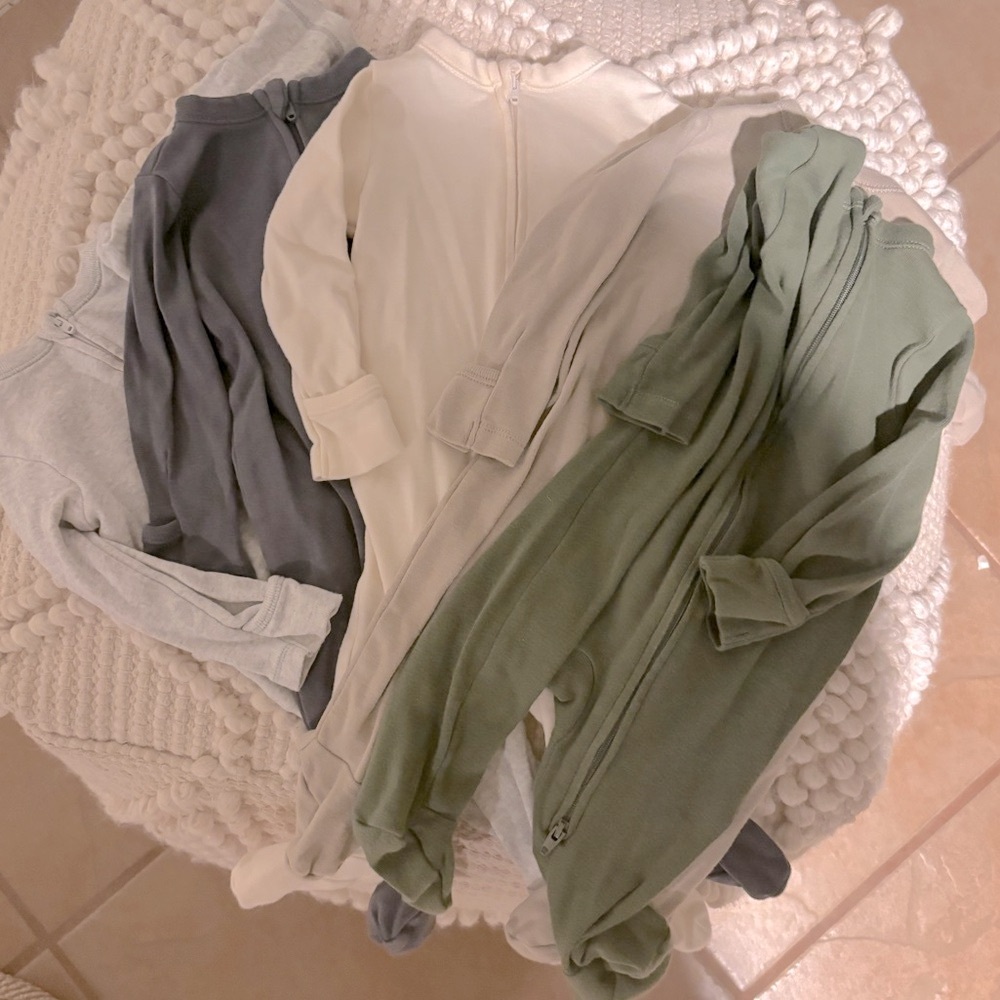 Old Navy Neutral Sleep & Play Bundle- 3-6 mo.